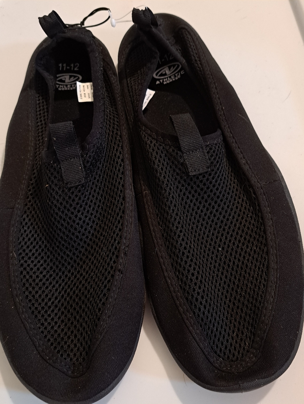 Athletic Works Aqua Sock Beach Shoes, Black Size 11/12 Mens